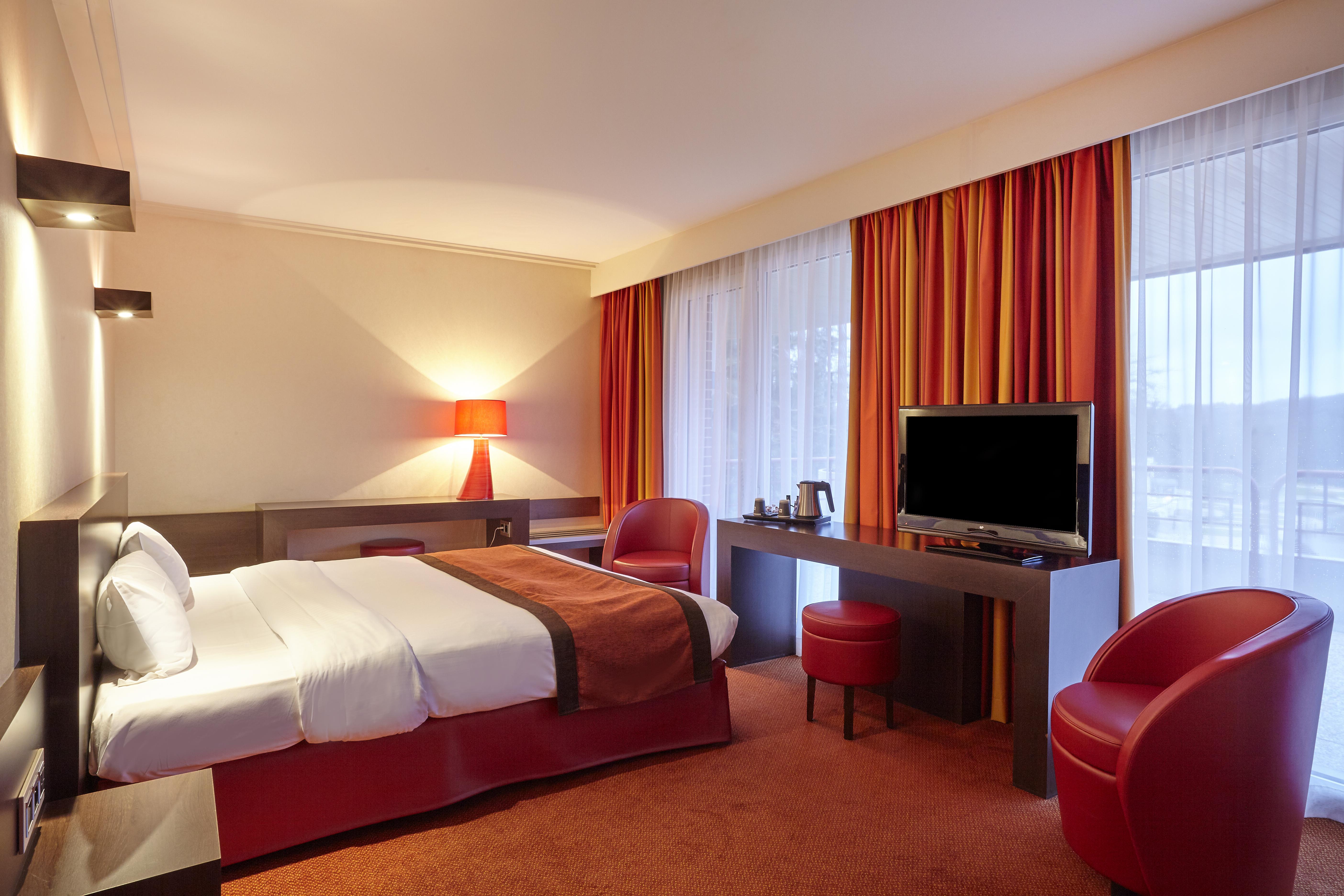 Hotel Spa Du Beryl Bagnoles de l'Orne Normandie Εξωτερικό φωτογραφία