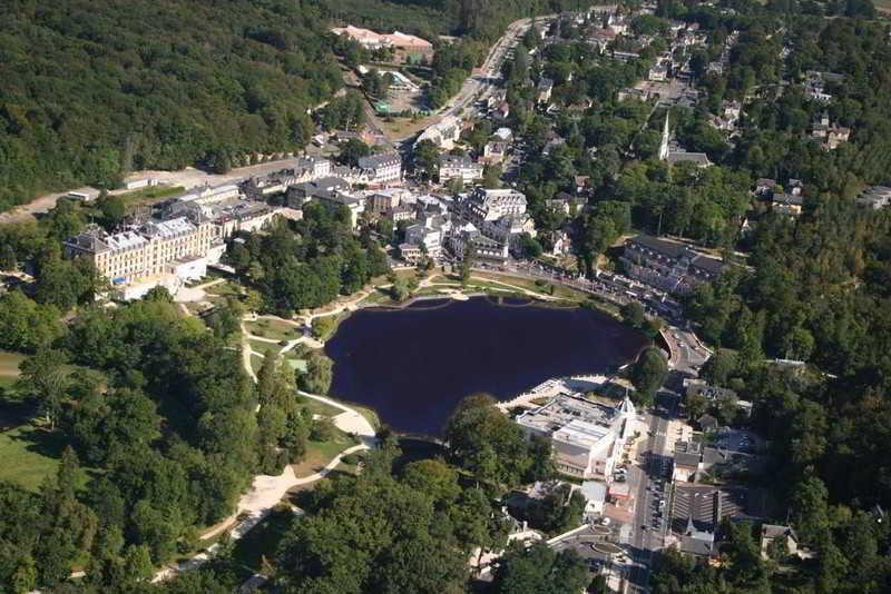 Hotel Spa Du Beryl Bagnoles de l'Orne Normandie Εξωτερικό φωτογραφία
