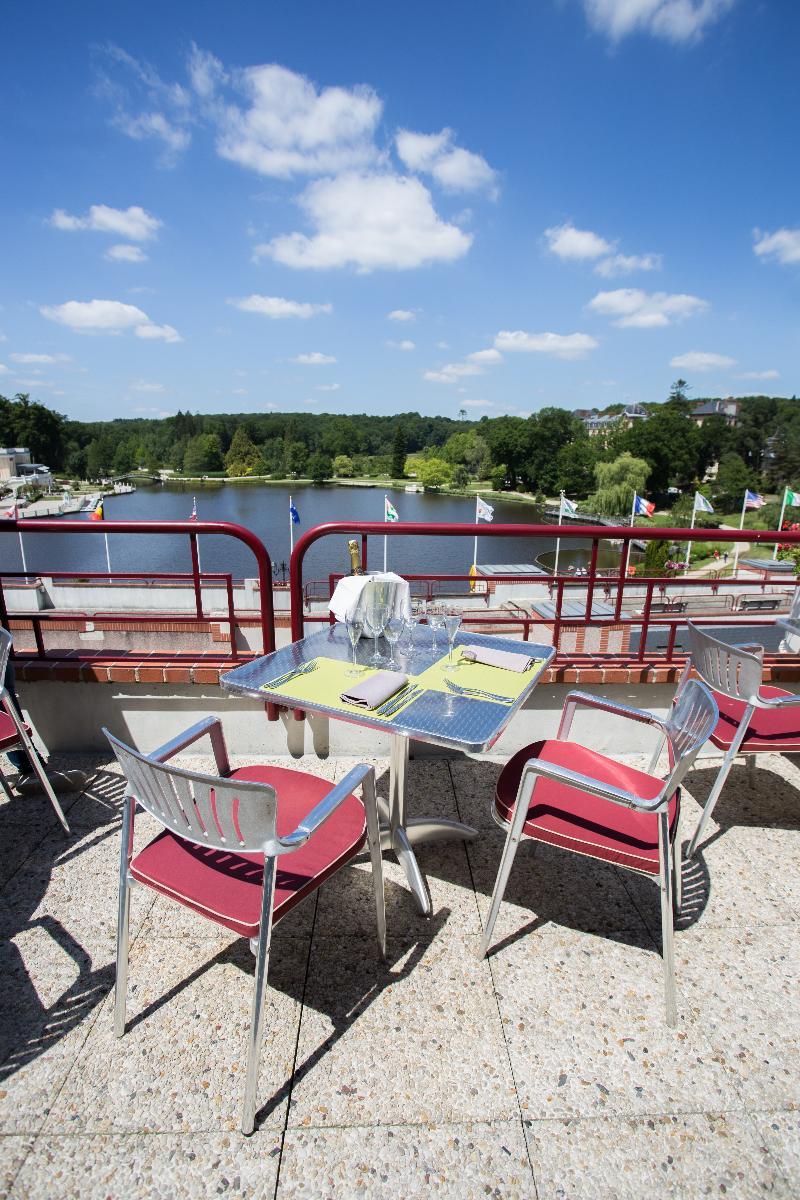 Hotel Spa Du Beryl Bagnoles de l'Orne Normandie Εξωτερικό φωτογραφία